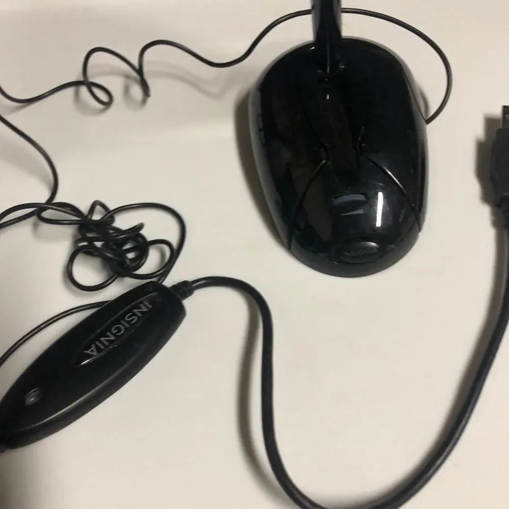 Insignia microphone